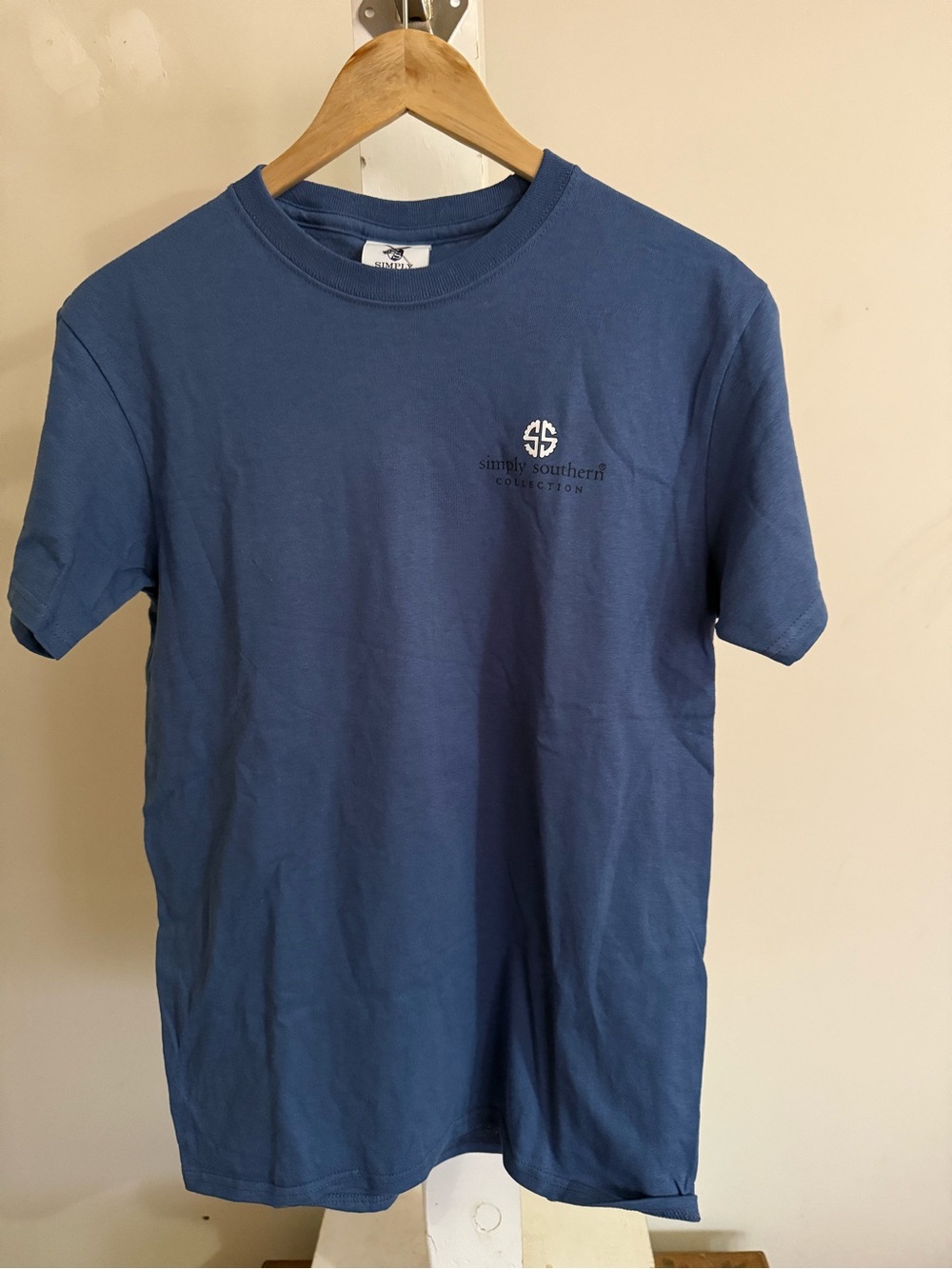 NWT Simply Southern Christmas Tee Shirt